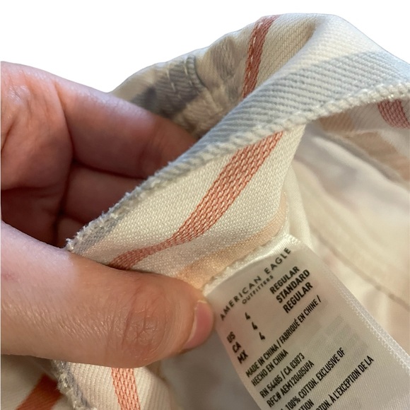 American Eagle stripped retro mom jeans - Picture 5 of 6